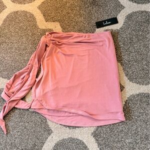 NWT Lulu's Mauve Spring Connection Side Tie Mini Skirt.
Size small 💗
